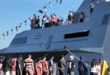 KRI Golok-688 Pukau Ribuan Warga di Navy Base Open Day