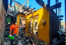 Aparat Kepolisan tengah Menyelidiki Penyebab Kebakaran di Jalan Kandea