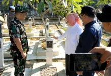 Wakil Walikota Makassar Hadiri Karya Bakti di Taman Makam Pahlawan