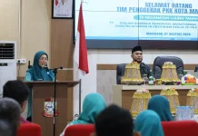 Ketua TP PKK Makassar Apresiasi Pengelolaan Sampah dan Program UMKM di Ujung Tanah