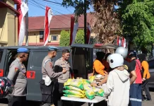 Polres Maros Bantu Warga Penuhi Kebutuhan Pokok Melalui Bazar Pangan Murah