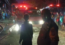 Kobaran Api Hanguskan Tempat Pengolahan Kayu di Manggala