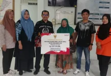 Gubernur Sulsel Salurkan BPBL untuk 130 Rumah Tangga