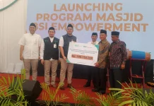 Masjid Baiturrahman Panakkukang Terima Bantuan untuk Pemberdayaan UMKM dari BSI