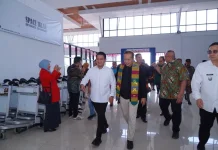 Wabup Luwu Sambut Kedatangan Menteri Koperasi RI