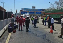 Pertamina Bantu Tangani Tumpahan BBM di Tol Makassar