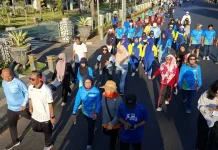Komunitas Pendengar RRI Makassar turut Meriahkan Fun Walk RRI Fest 2026