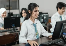 Lulusan SMK dan Tantangan di Dunia Kerja
