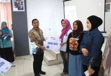 Pemkot Parepare Serahkan Bantuan Peralatan untuk Pelaku UMKM