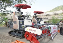 Luwu Terima Bantuan Dua Mesin Combine Harvester dari Kementan