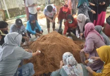 Dinas Pertanian Makassar dan UIM Dorong Urban Farming lewat Budidaya Jamur