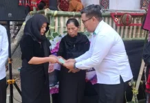 Pulang ke Kampung Halaman, Korban Kekerasan di Papua Dijemput Prosesi Adat Toraja
