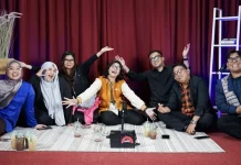 Ritual Unik Penyiar Pro 1 RRI Makassar Sebelum Mengudara