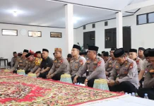 Binrohtal Bersama Gus Baha, Polres Maros Perkuat Mental dan Moral Personel
