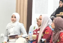 Unhas Bekali Mahasiswa dengan Public Speaking dan Literasi AI