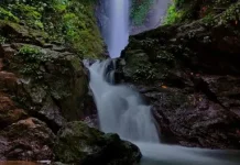 Air Terjun Katangka, Pesona Alam Tersembunyi di tengah Perkebunan Kopi Enrekang