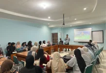 Bawakan Kuliah Umum di Unhas, Kordiv Humas Bawaslu Sulsel Bedah Pengawasan Pemilu