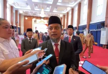 Gubernur Sulsel Imbau Masyarakat Sesuaikan Aktifitas Diluar