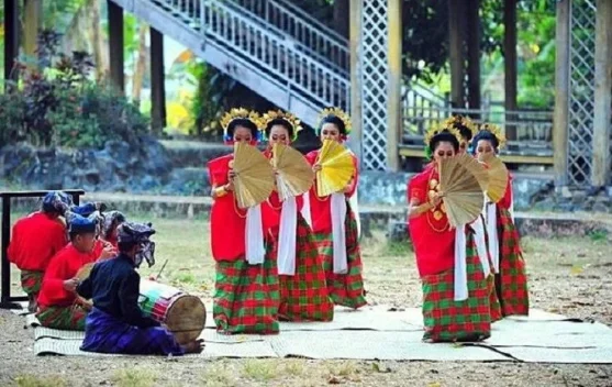 Pelestarian Budaya Lokal Penting untuk Menjaga Identitas Bangsa