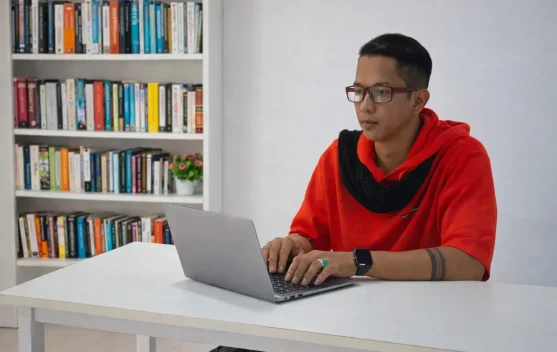 Arul Virgo, Sutradara Muda Maros yang Menyulam Cerita lewat Tiga Buku