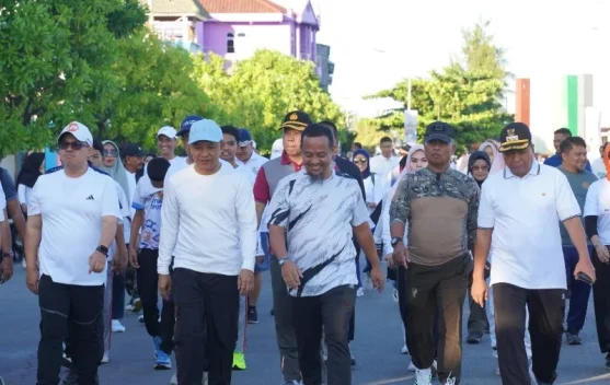 Bupati Natsir Ali Apresiasi Perhatian Gubernur di Jalan Santai Anti Mager