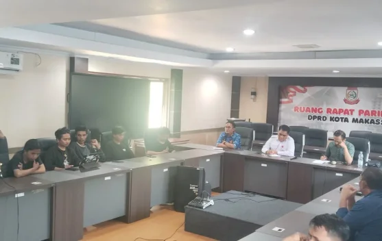 Penjual Kelapa Benteng Rotterdam Tolak Penggusuran