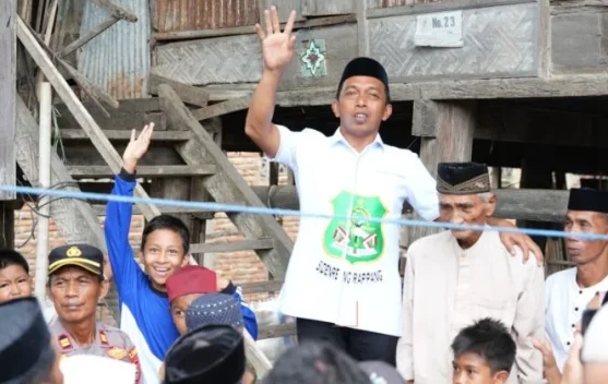 Syaharuddin Alrif Bantu Warga Rentan di Wettee