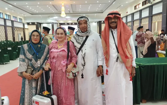 Pulang dengan Hati Bahagia, Jemaah Haji Papua Barat Syukuri Kelancaran Ibadah Haji