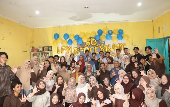 Rayakan Usia 50 Tahun, LPM Profesi UNM  Gelar Malam Puncak "Setengah Abad Berbicara"