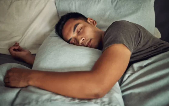 Tidur Lebih Awal, Kebiasaan Sederhana yang Memberikan Dampak Besar bagi Kesehatan