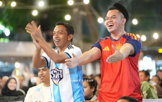 Ribuan Warga Sidrap Nobar Final Piala Dunia 2026 dalam Suasana Penuh Kebersamaan