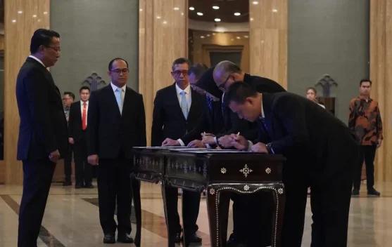 Supratman Andi Agtas Lantik Pejabat Strategis Kementerian Hukum