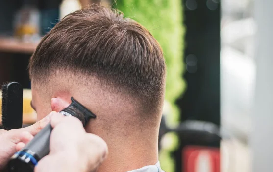 Buzzcut Model Potongan Rambut Pria Tampil Rapi dan Simpel