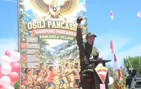 Satgas Yonif 725/Woroagi Buka Kampung Merah Putih "O Sili Pancasila" di Jayawijaya