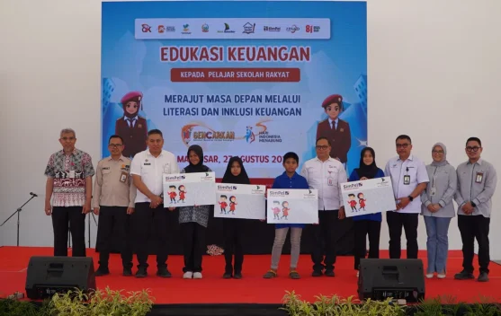 OJK Sulselbar Perkuat Inklusi Keuangan Pelajar lewat Sekolah Rakyat
