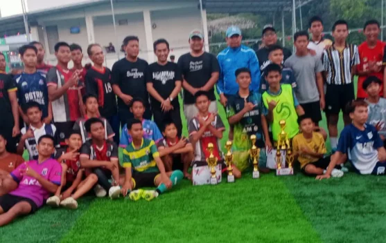 Mini Soccer Alatengae Berakhir, Dusun Bulusipong Keluar sebagai Juara