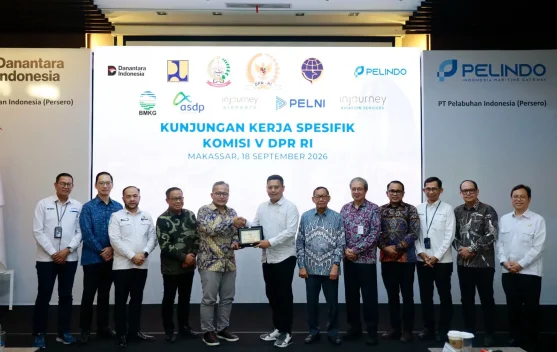Komisi V DPR Tinjau Keselamatan dan Layanan Pelabuhan Makassar