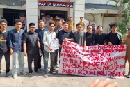 Mahasiswa Desak DPRD Makassar Usut Dugaan Jual Beli Jabatan Kepsek
