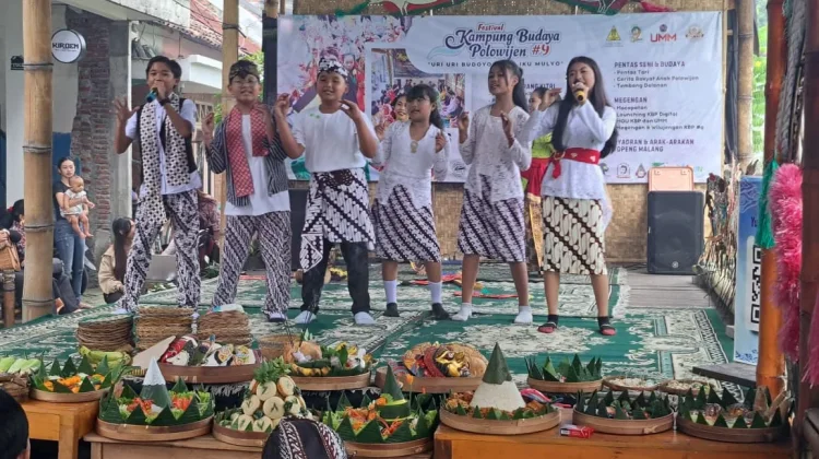Pementasan Seni Tradisi Meriahkan Festival Budaya Kampung Budaya #9