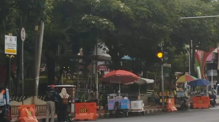 Paguyuban PKL Kota Batu Keluhkan Pedagang Liar di Alun-Alun