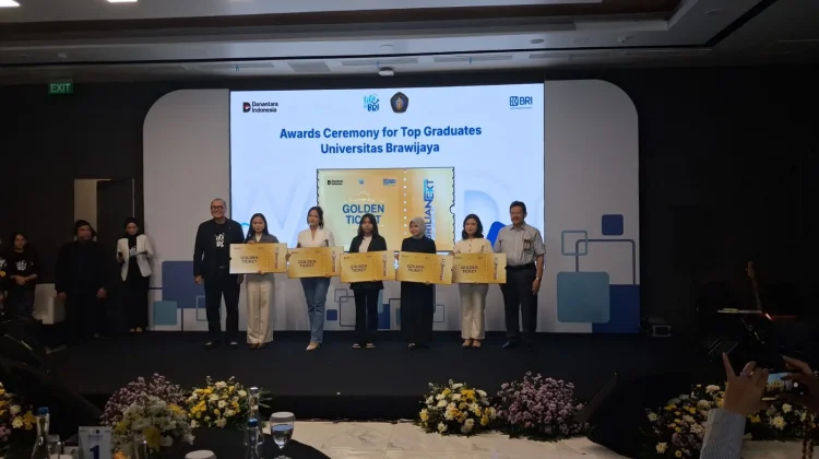 BRILiaNext Networking Night Beri Penghargaan Lulusan Terbaik UB