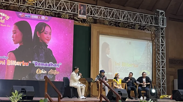 Oshin Alutfia, Talenta Muda Blitar Rilis Lagu "Ini-Blitarku"