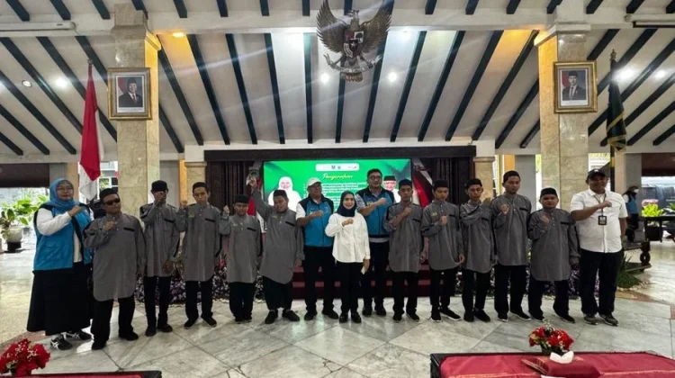 Hadrah Mata Hati UPT RSBN Malang Semarakkan Penyaluran Bansos di Kabupaten Malang