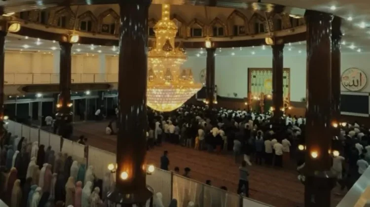 Suasana Awal Ramadan di Masjid Sabilillah Terasa Tenang dan Khusyuk
