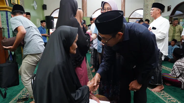 Wali Kota Batu Nurochman Ajak Warga Torongrejo Jaga Kebersihan