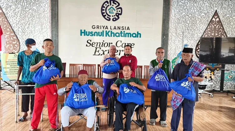 Panti Asuhan dan Lansia di Malang Terima Paket Ramadan