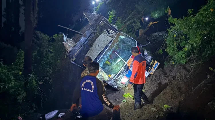 Belasan Titik Longsor Terjadi di Kabupaten Pasuruan, Dua Warga Luka Berat