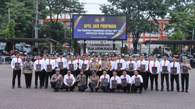 Puluhan PNPP Mapolres Pasuruan Berprestasi, Terima Penghargaan