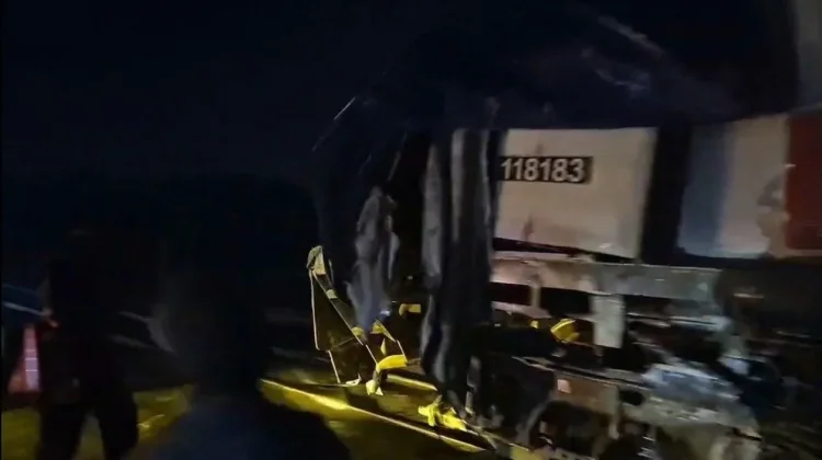 Laka KA Blambangan Ekspres, Diduga akibat Gangguan HT Petugas