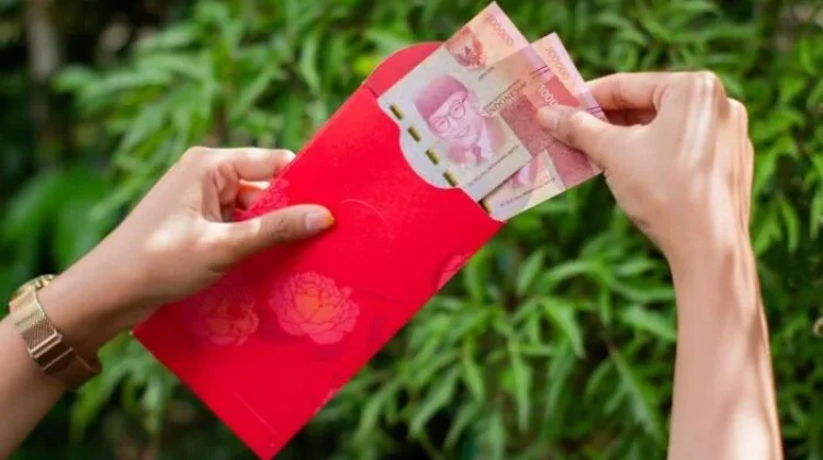 Sejarah Angpao dan Tradisi THR Lebaran